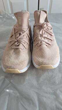 Nike Women's Foundation Elite TR Training Shoes Beiged/Guava Ice AJ8154-200